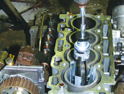 Rodoir de cylindre de moteur réglable OEMTOOLS avec grains de pierre  moyens, 2 à 7 po, 44041